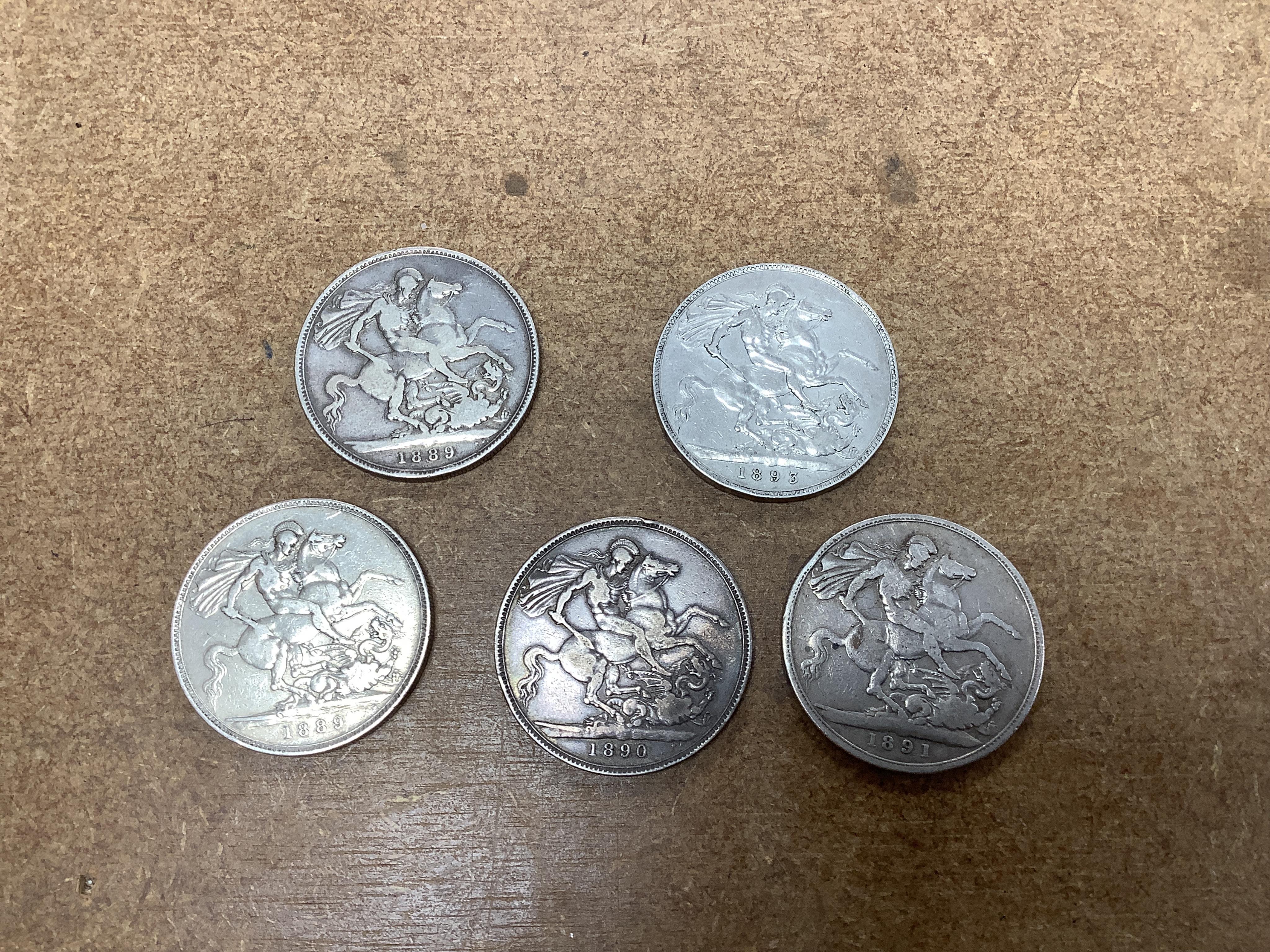 British silver coins, Victoria to George VI, eighteen crowns;, two 1889, 1890, 1891, 1892, two 1893, 1894 to 1895, 1896, 1897, 1898, four 1935 and 1937, ranging from fine to about EF